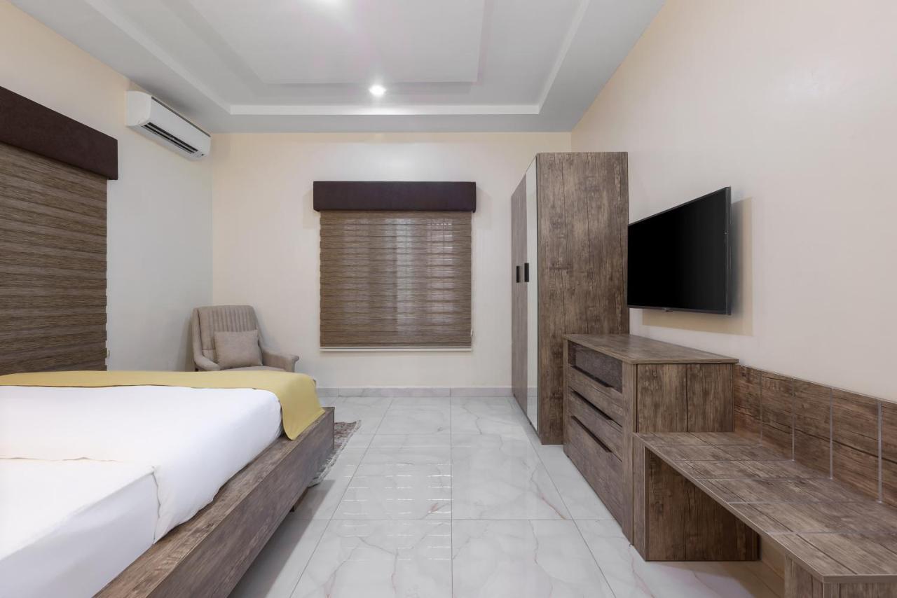 Bkt Cribs - Apartments & Suites Abuja Esterno foto