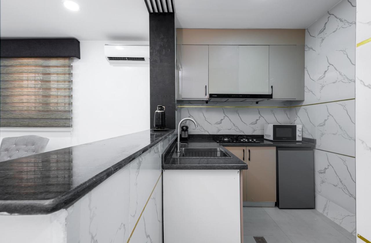 Bkt Cribs - Apartments & Suites Abuja Esterno foto